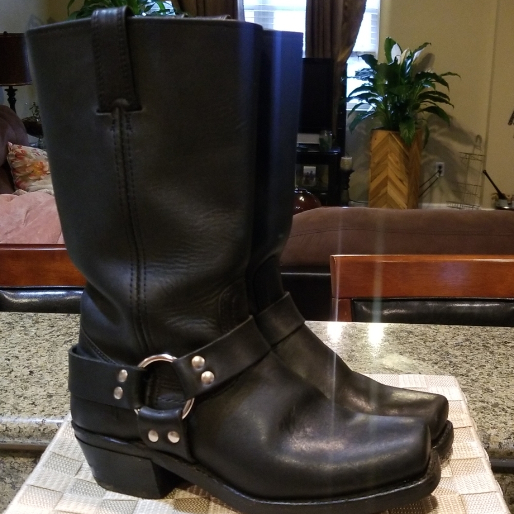 Frye 12M Harness Boots